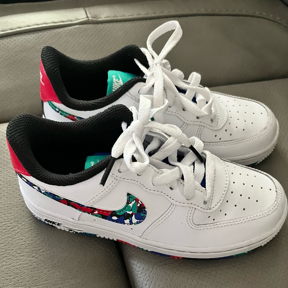 Boys Nike